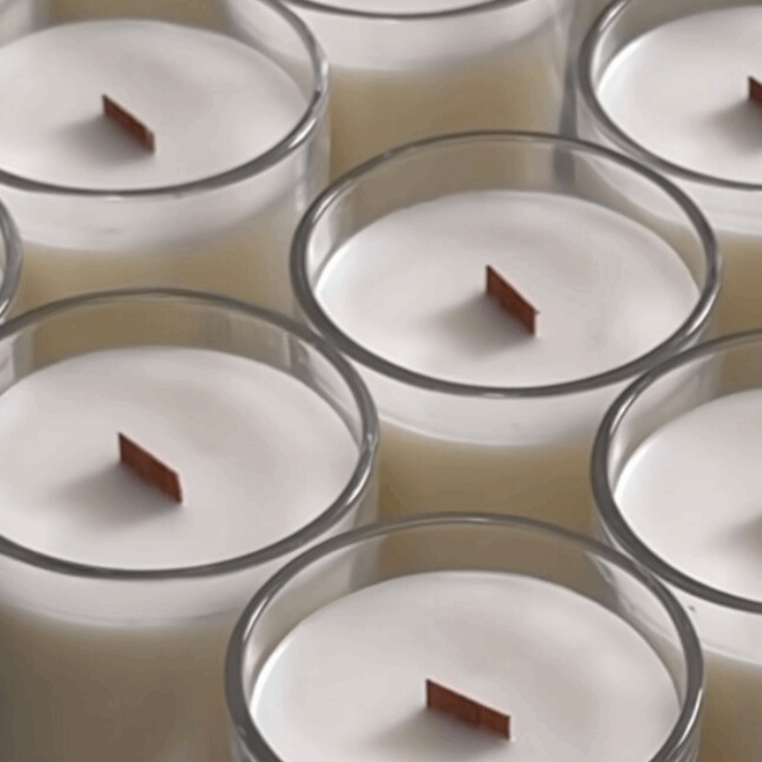 Mango + Papaya Scented Soy Wax Candle With a Wooden Wick - Exotic Fusion